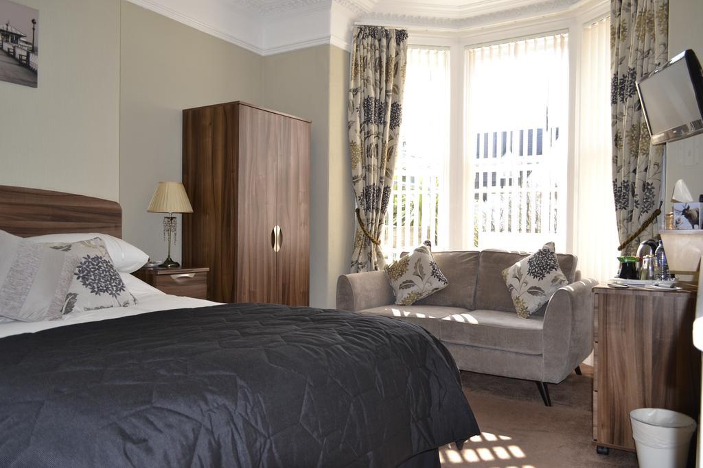 The Westbourne Guest House ランディドノー エクステリア 写真