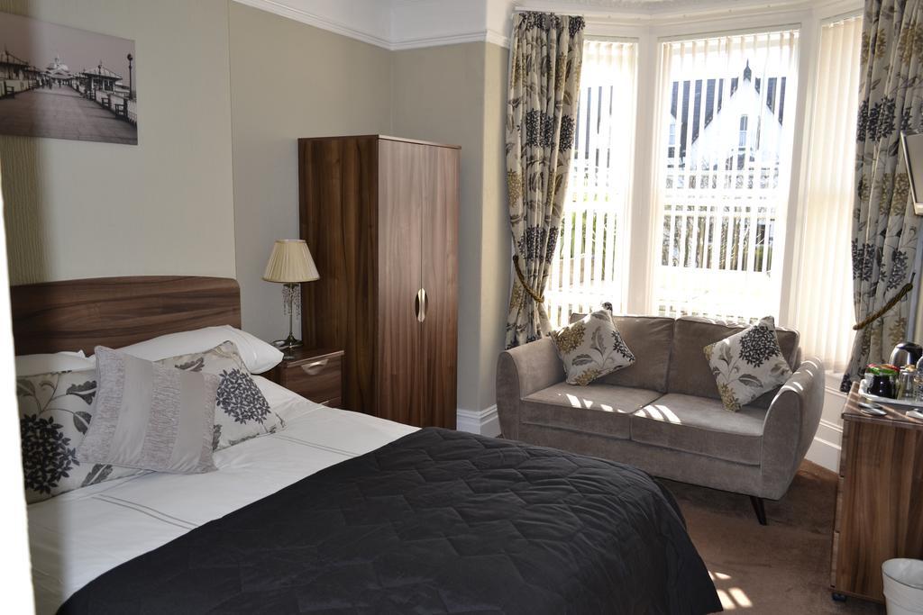 The Westbourne Guest House ランディドノー エクステリア 写真