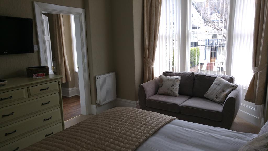 The Westbourne Guest House ランディドノー エクステリア 写真