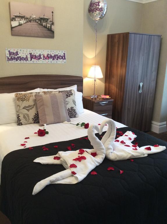 The Westbourne Guest House ランディドノー エクステリア 写真